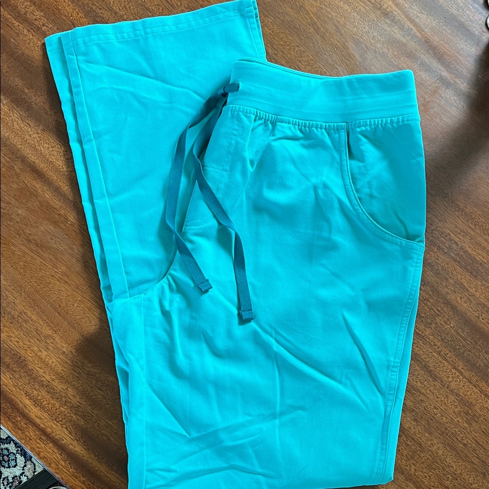 💊FIGS Kade scrub pants L like new💊
